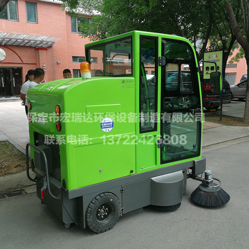 HRD-2050型電動掃地車 HRD-2050型電動掃地車